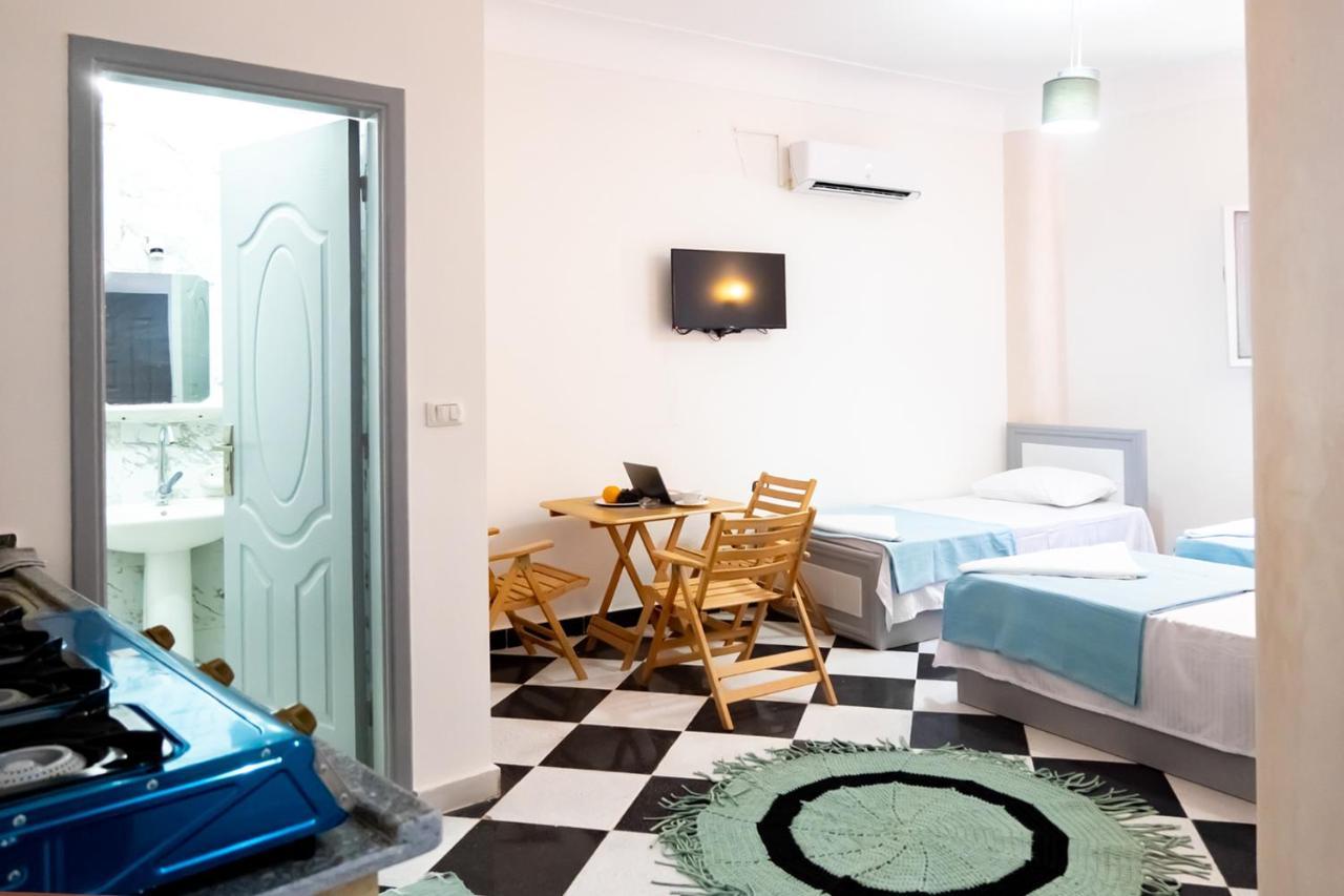 White Flat Studios Dahab Bagian luar foto