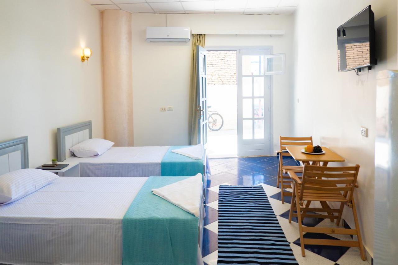 White Flat Studios Dahab Bagian luar foto