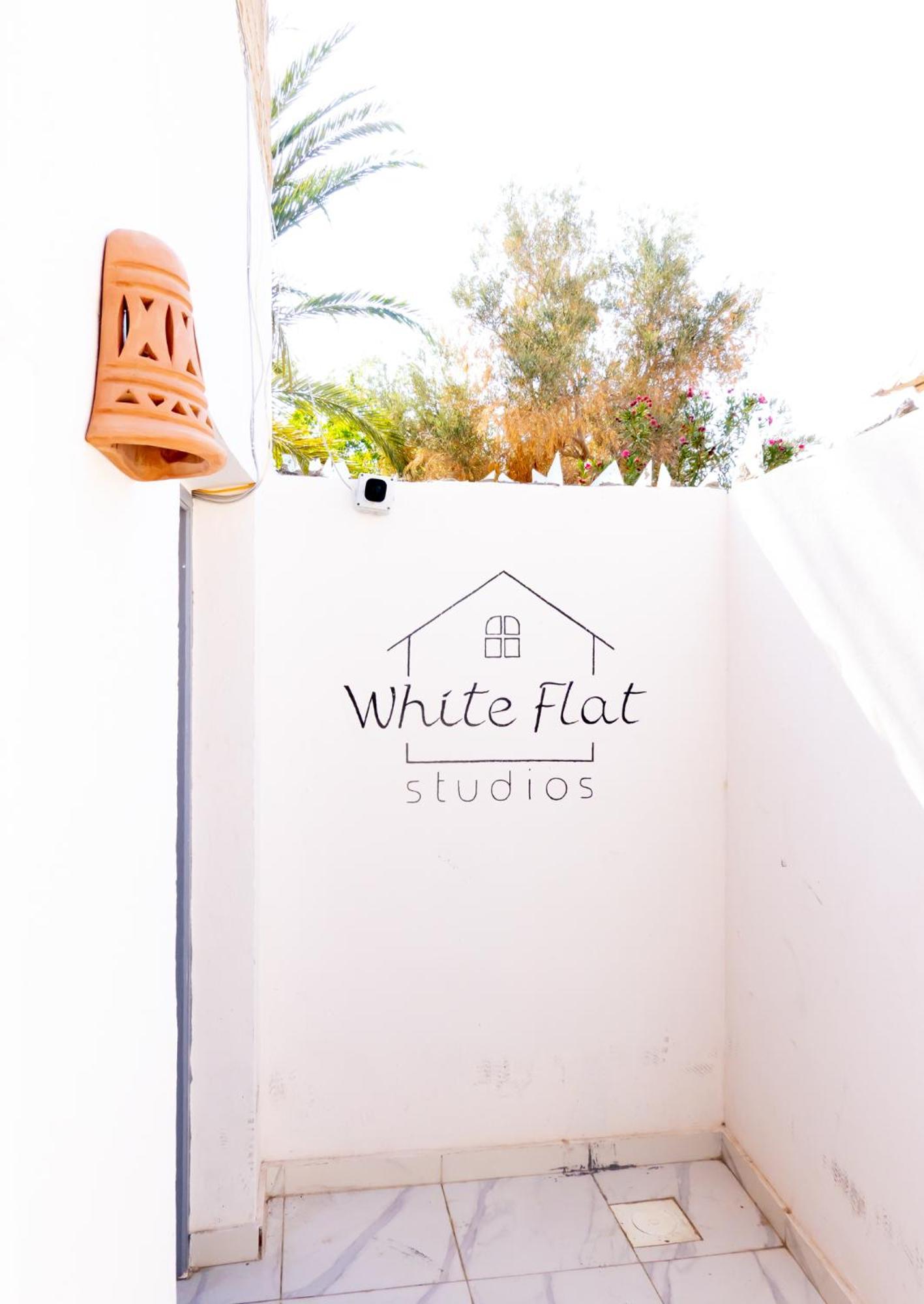 White Flat Studios Dahab Bagian luar foto